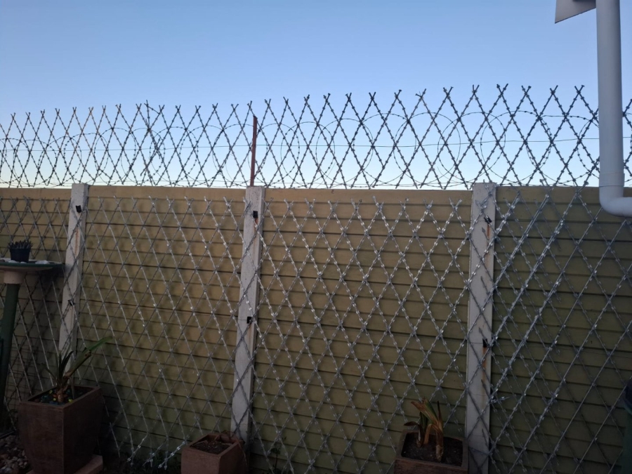 2 Bedroom Property for Sale in Pellissier Free State